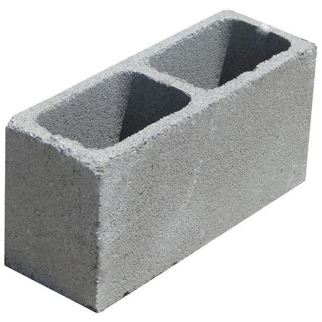 Pallets de blocos estruturais de concreto produzidos na fábrica do Grupo Camp